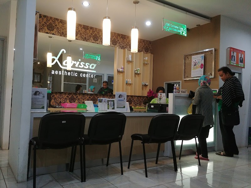 Mba Kokom: Sentuhan Kecantikan yang Menghargai Kulit Cilacap